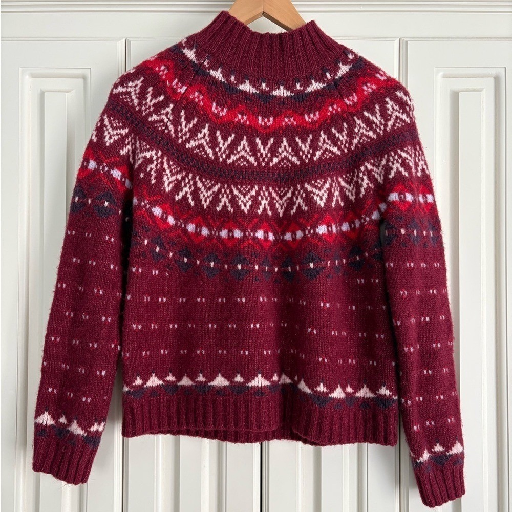 American Eagle Outfitters Maroon White Wool Blend Fair Isle‎ Sweater Size Medium